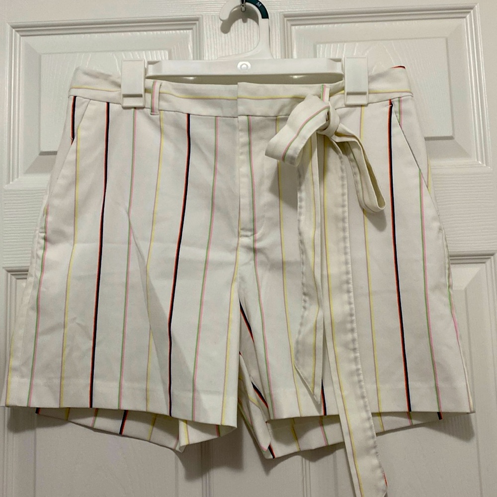 Pre❤️ White Stripe Short Size 10